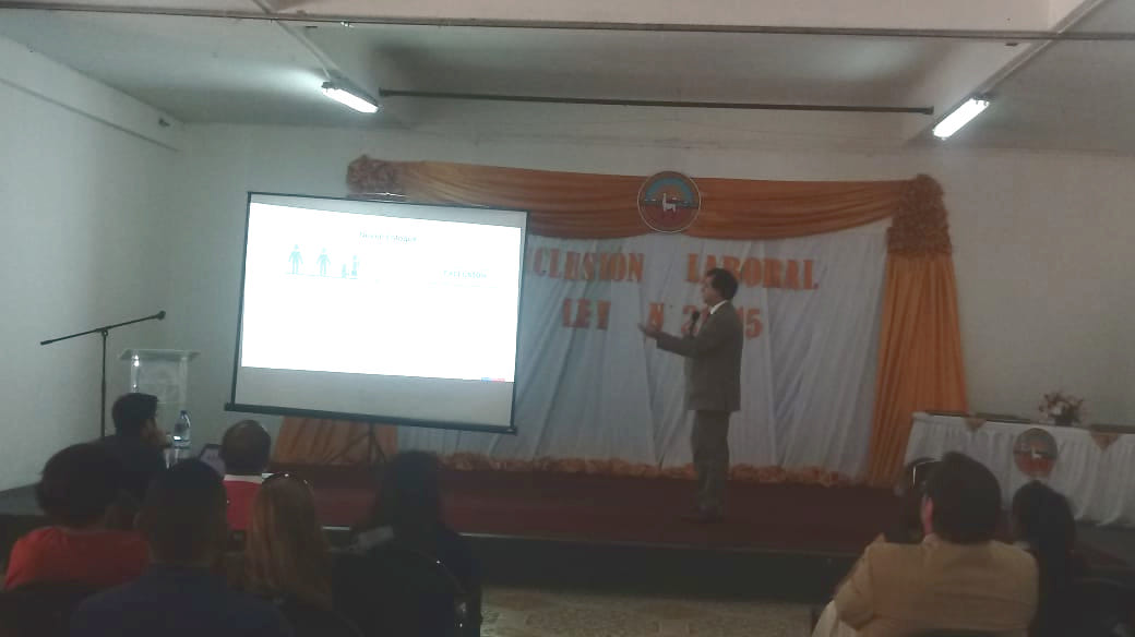 Abogado Convenio CAJTA - SENADIS de Antofagasta realiza taller en Calama