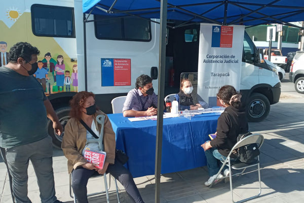 Consultorio Jurídico Iquique brinda atención en un nuevo GobiernoEnTerreno