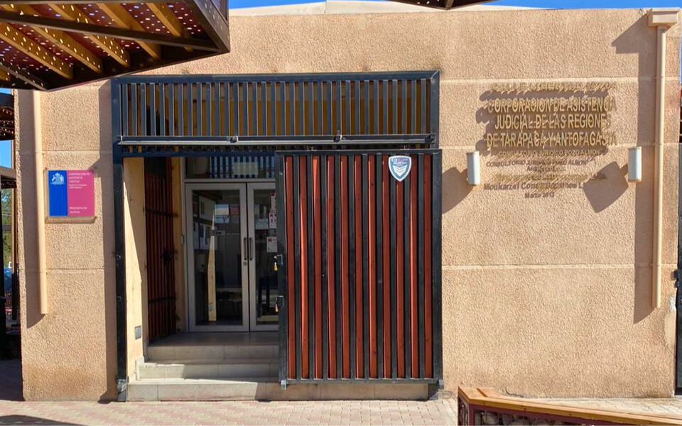 Consultorio Jurídico de Pozo Almonte obtiene reconocimiento de maternidad a personas adultas